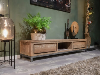 lang televisiemeubel oud hout