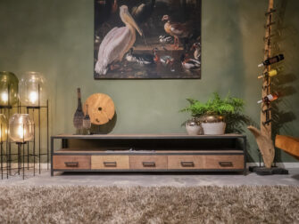 Groot industrieel tv meubel