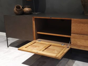 Industrieel tv meubel met opbergruimte