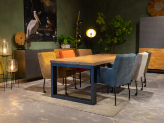 massieve eetkamertafel