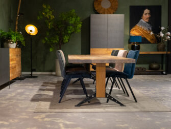 maatwerk tafel met stoelen