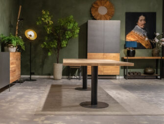 Eettafel met naturel kleur