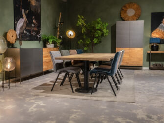 Tafel met bistro poot