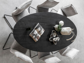 zwarte eettafel