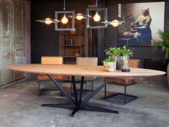 eiken houten ovale tafel