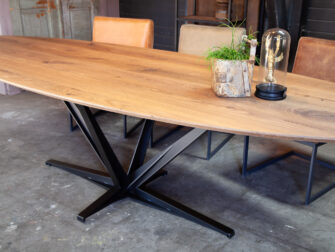 maatwerk industriële eiken eetkamertafel