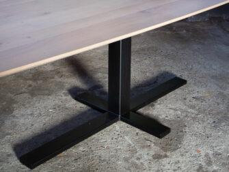 eiken houten ovale tafel