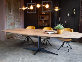 eetkamertafel eiken hout stalen poten