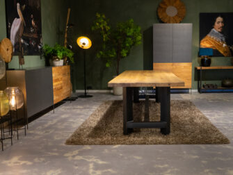 Tafel met eiken blad