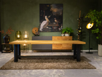 Industriële eettafel