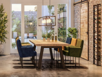 set van eiken tafel met 6 stoelen