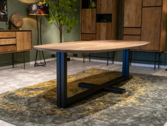 stoere eetkamertafel met verjongd tafelblad