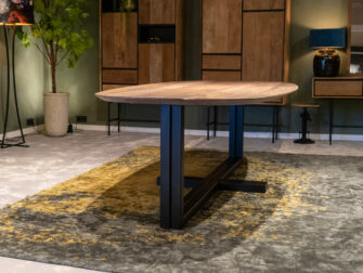 robuuste eiken eetkamertafel stalen onderstel