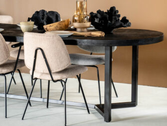 zwarte ovale tafel eleonora stalen onderstel