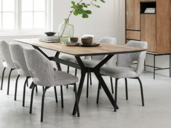 must living eettafel