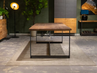 Tafel met gerookt blad