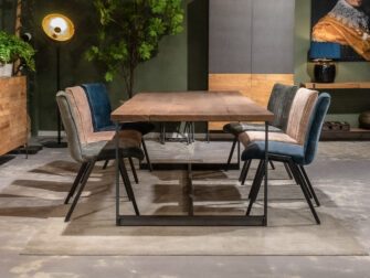 Tafel met tussenbalk