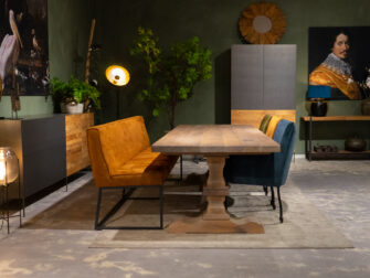 robuuste kloostertafel