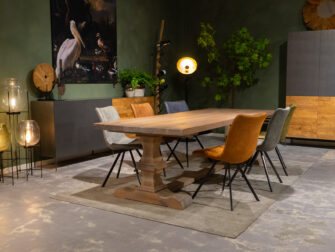 tafel met witte olie