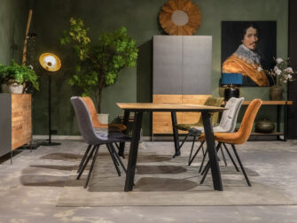 Industriele teak tafel