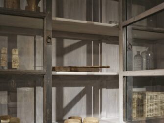 Vitrinekast Epernay 220x50x240 - old black