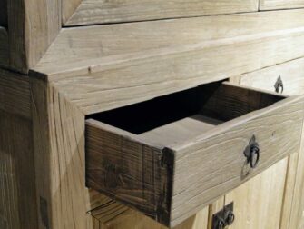 vitrinekast van oud hout epernay