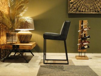 blauwe leren barkruk