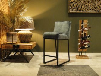 blauwe stoffen barkruk