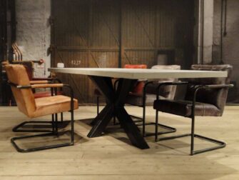 op maat gemaakte betontafel