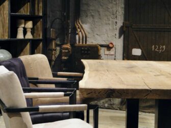 industriele eiken boomstamtafel