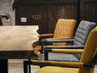 industriele eiken boomstamtafel