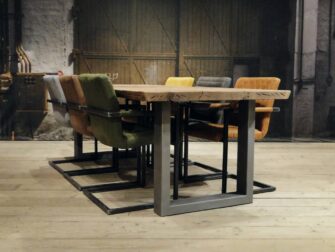 maatwerk industriele boomstamtafel