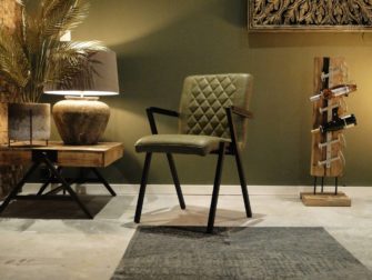 olijfgroene leren eetkamerstoel