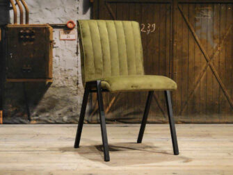 Groene industriële stoel