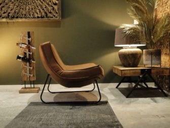 lekkere stoel uitgevoerd in leer