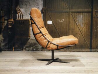 Fauteuil Bruno zonder armleuning - geschuurd leer walnut