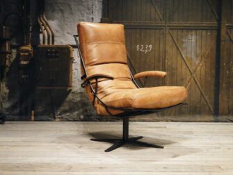 Fauteuil Bruno met armleuning - geschuurd leer walnut
