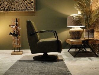 Stoere fauteuil op draaivoet