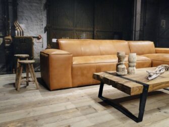 geschuurd leren hoekbank