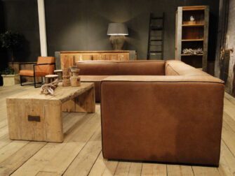 stoere bruine hoekbank