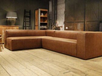 stoere bruine hoekbank