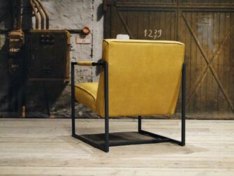 industriele gele fauteuil