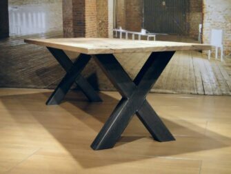 eiken kruispoot tafel