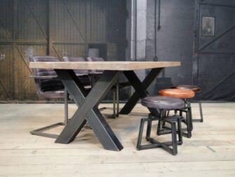 industriele kruispoot tafel