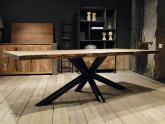 industriele boomstamtafel massief eiken
