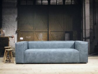 leren bank licht blauw