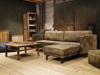 geschuurd leren bank grijs