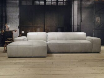 leren bank met chaise longue