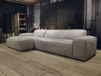 leren bank met chaise longue