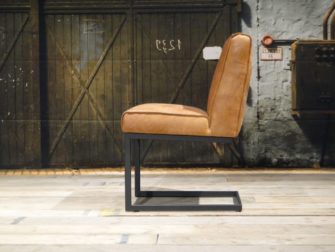 dikke leren eetkamerstoel